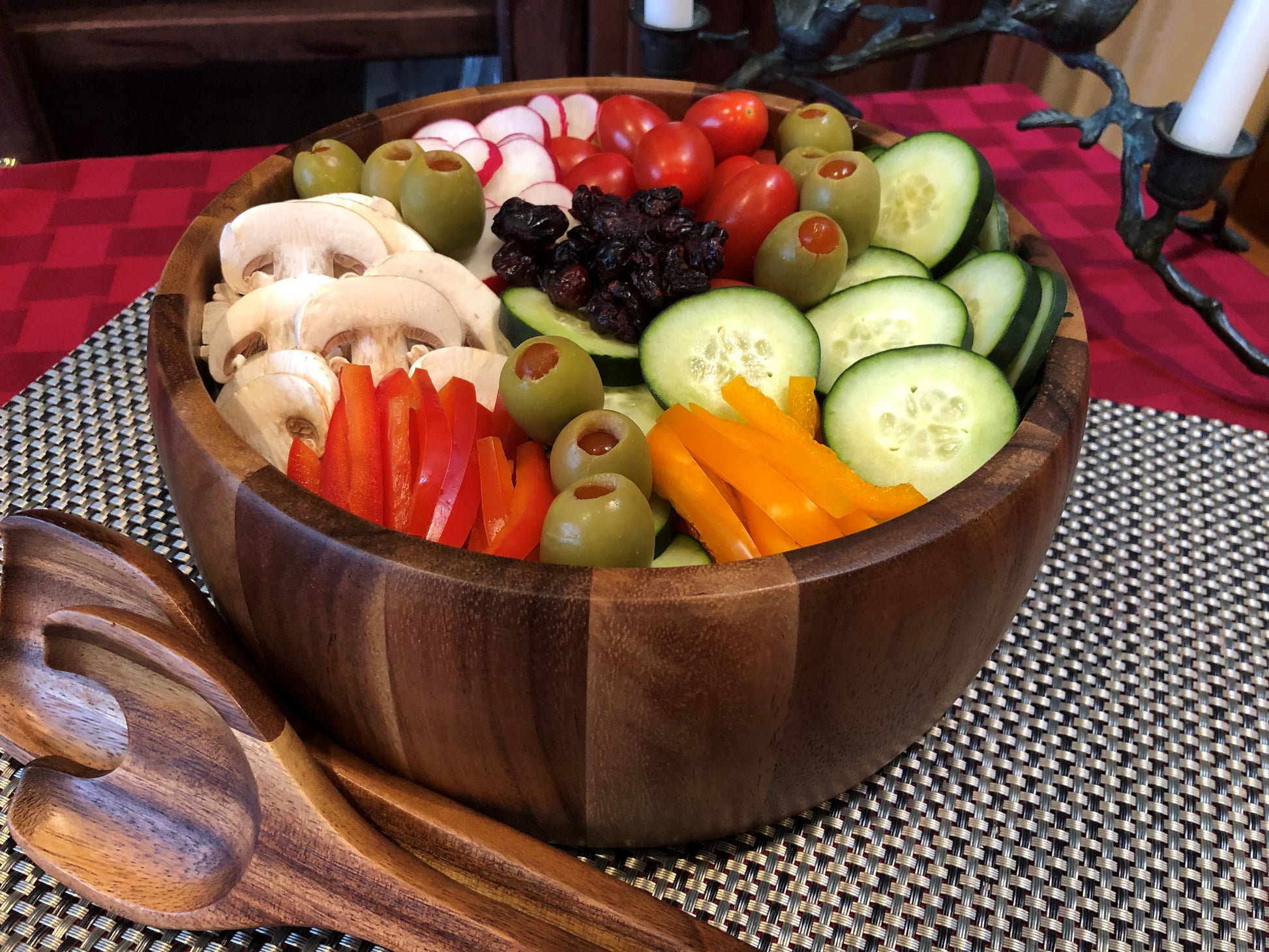 Acacia wood bowl with servers 